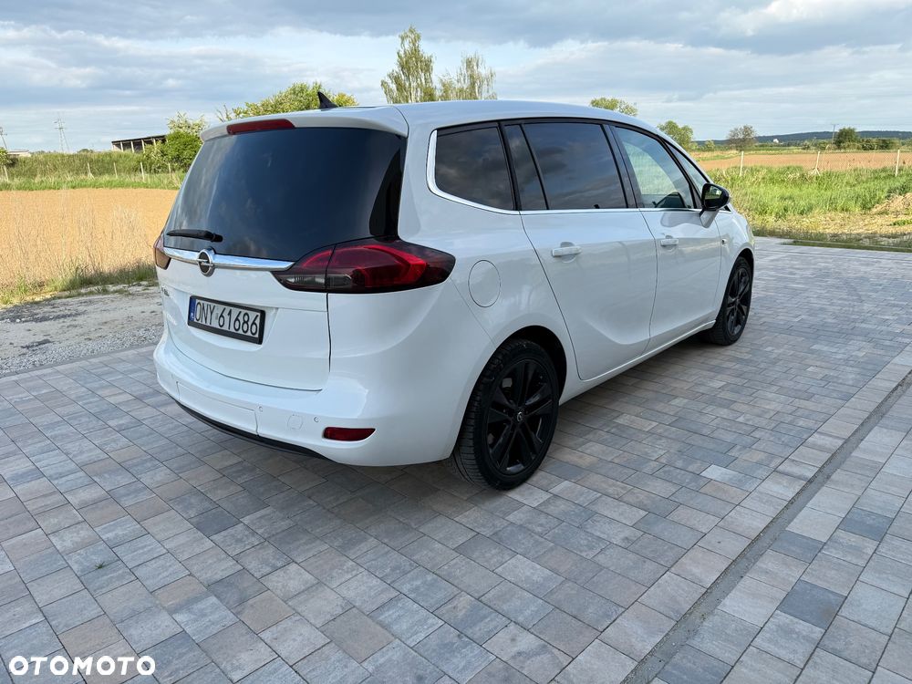 Opel Zafira 2.0 CDTI Cosmo - 4