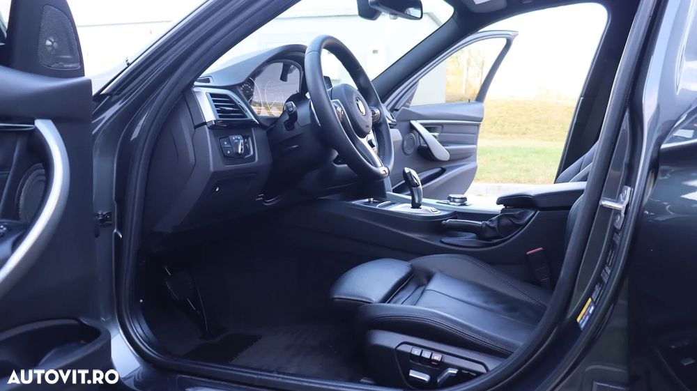 BMW Seria 3 330e iPerformance M Sport - 11