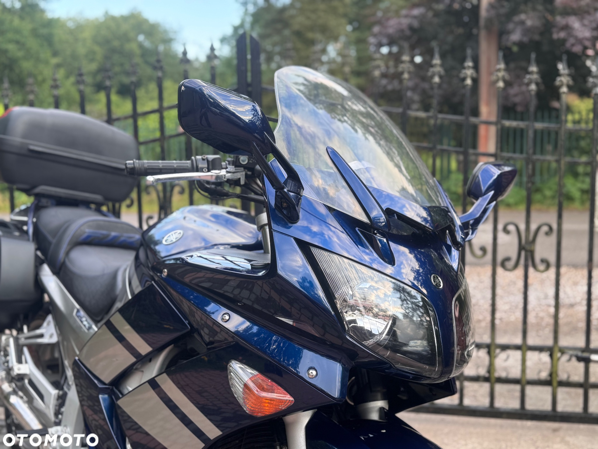 Yamaha FJR - 11