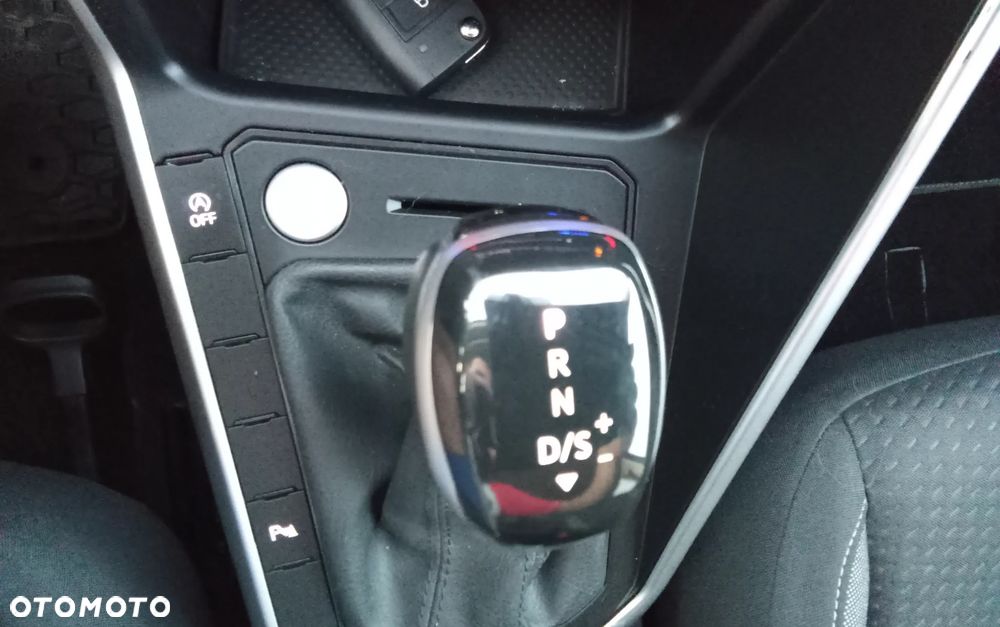 Volkswagen Polo 1.0 TSI Life DSG - 9