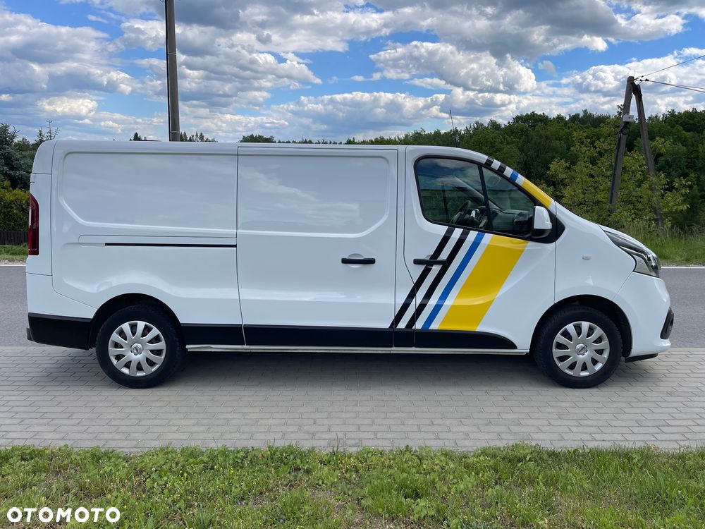 Nissan NV300 - 2