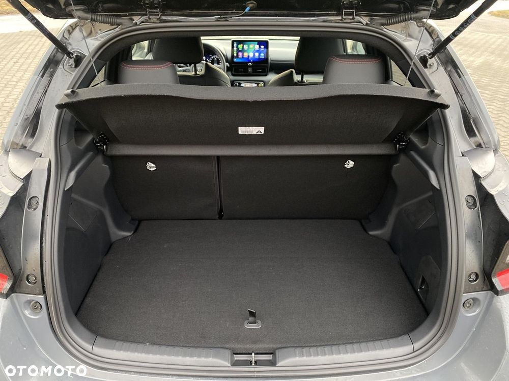 Toyota Yaris - 12