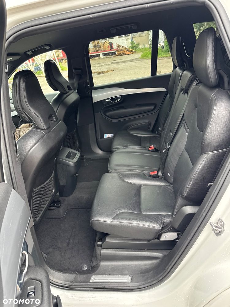 Volvo XC 90 D5 SCR AWD Momentum 7os - 25