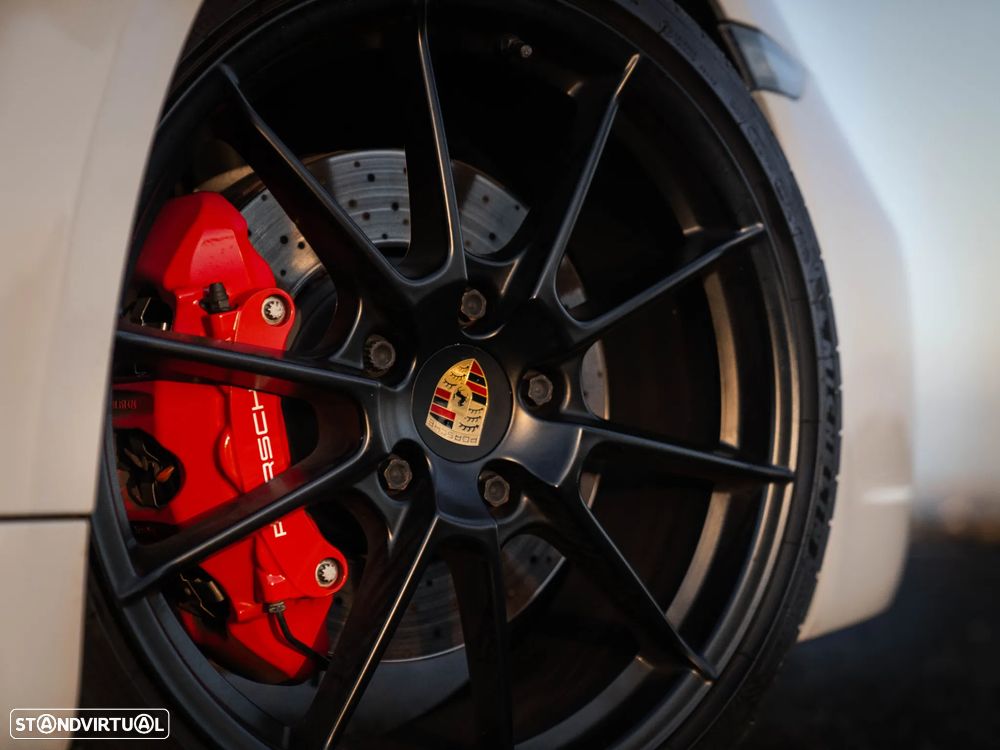 Porsche 718 Cayman GTS 4.0 - 24