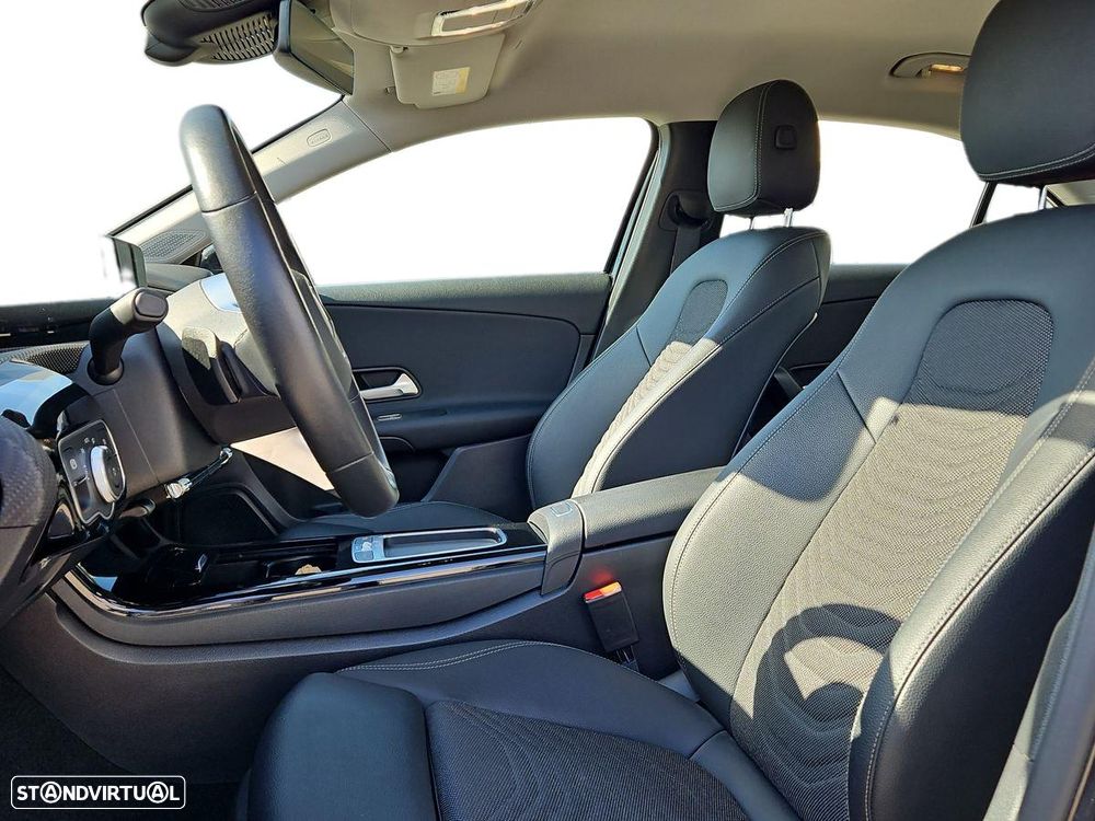 Mercedes-Benz A 250 - 11