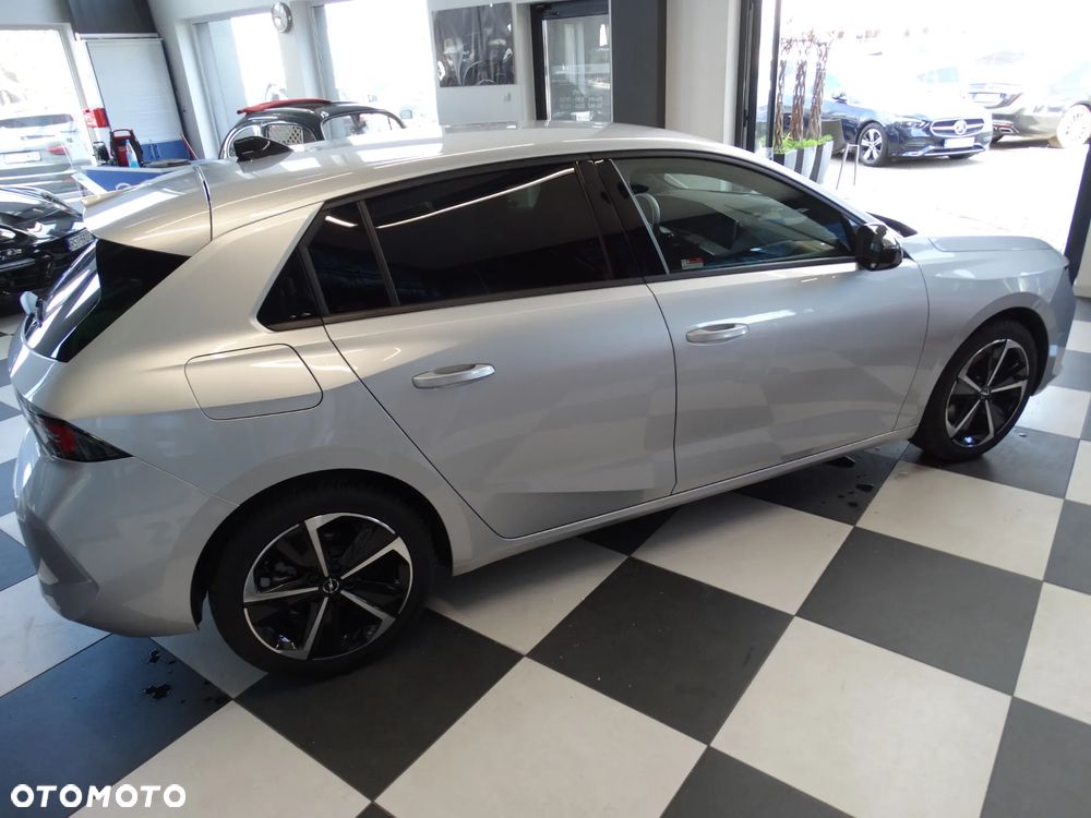 Opel Astra 1.5 D Automatik Ultimate - 17