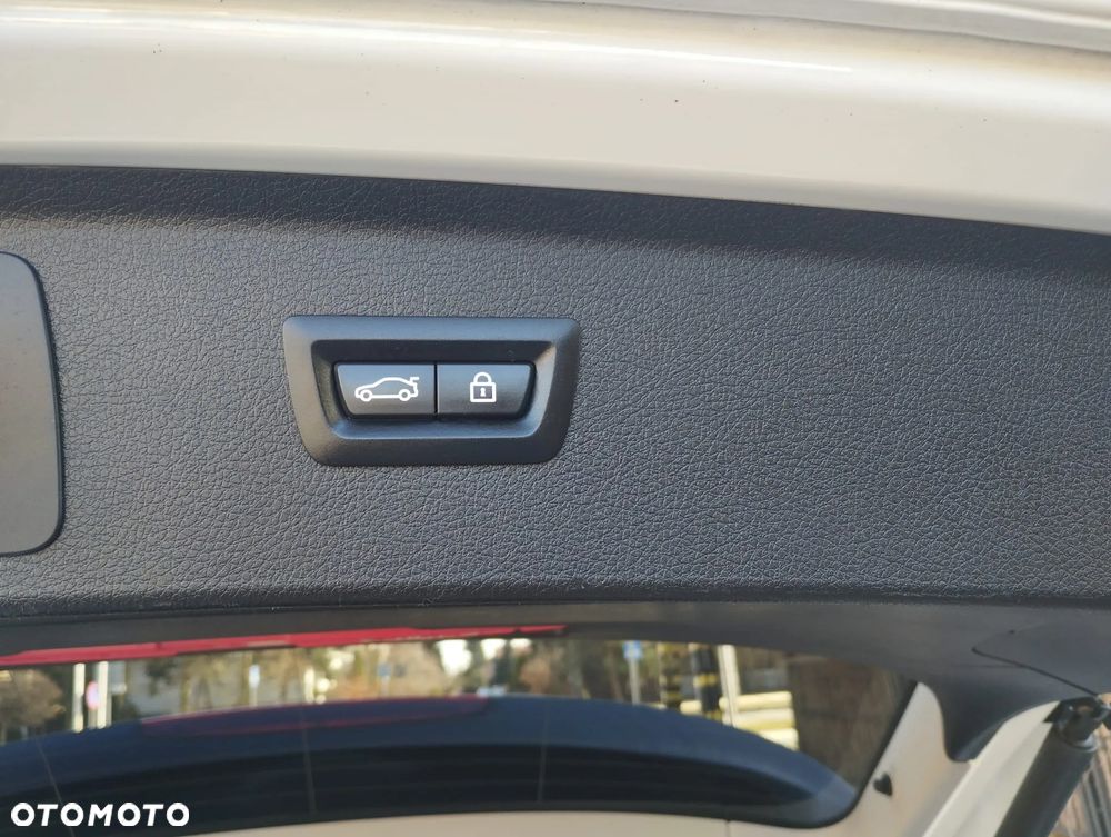 BMW Seria 2 216d - 17