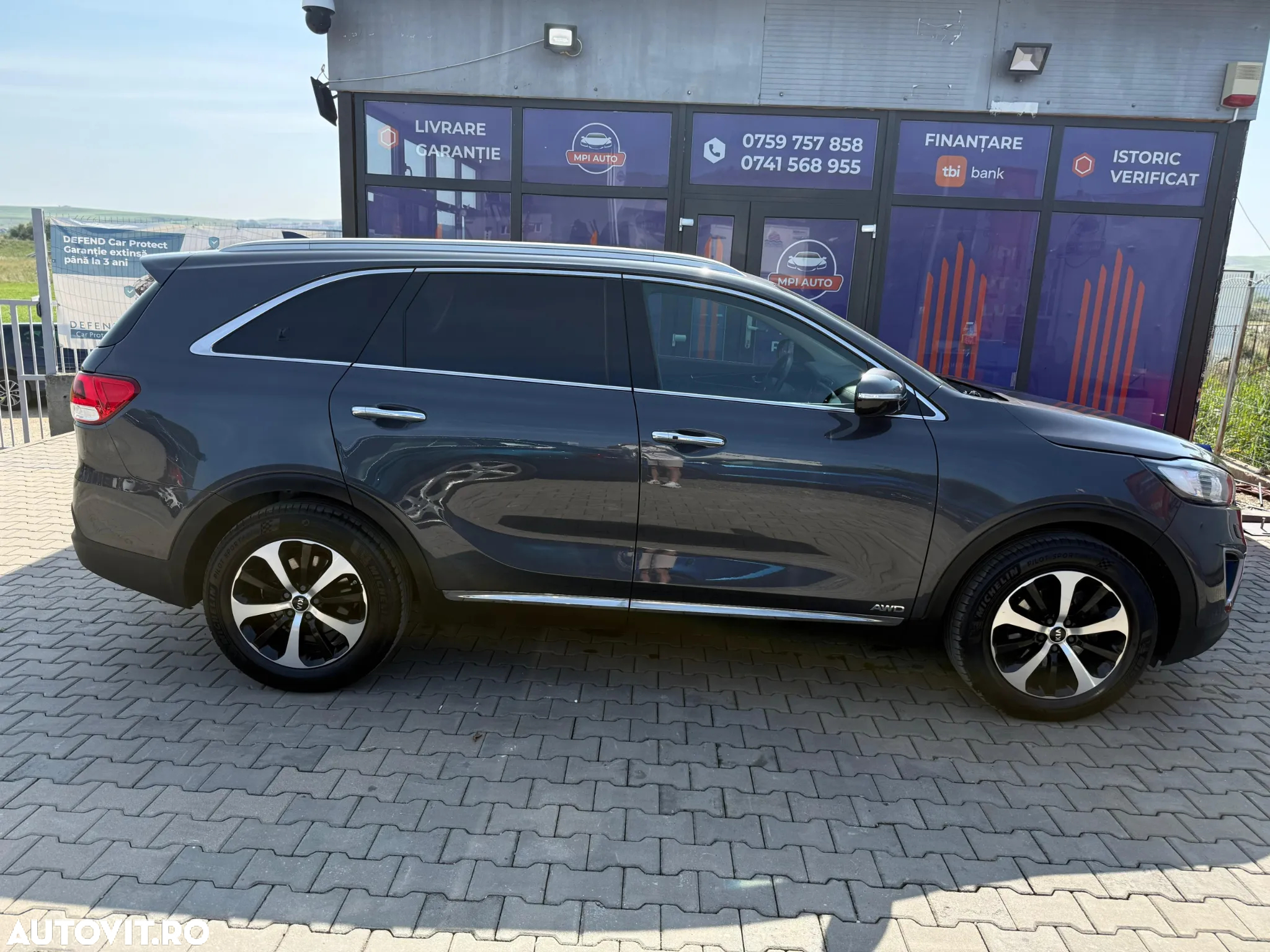 Kia Sorento - 9