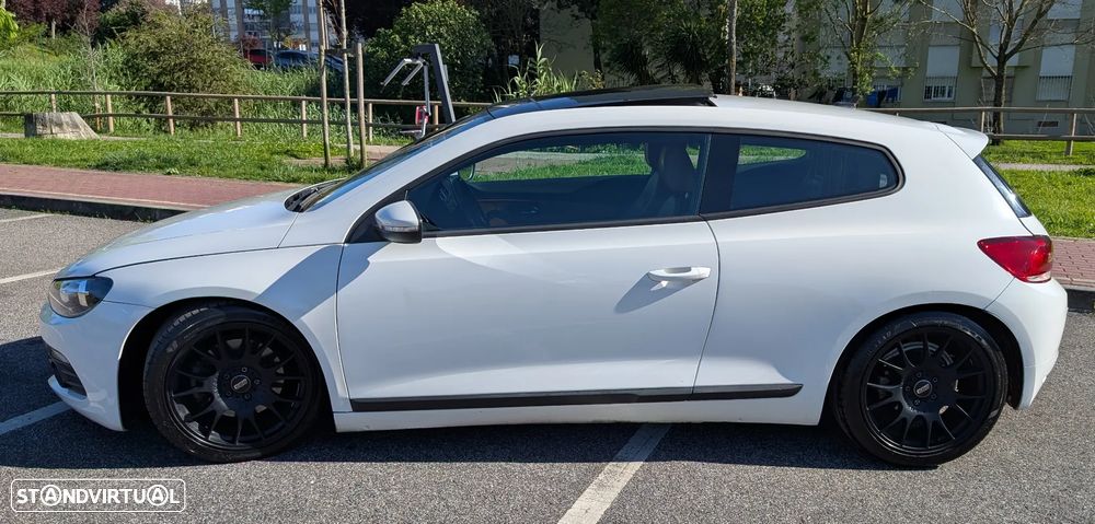 VW Scirocco 2.0 TDI GTD - 2