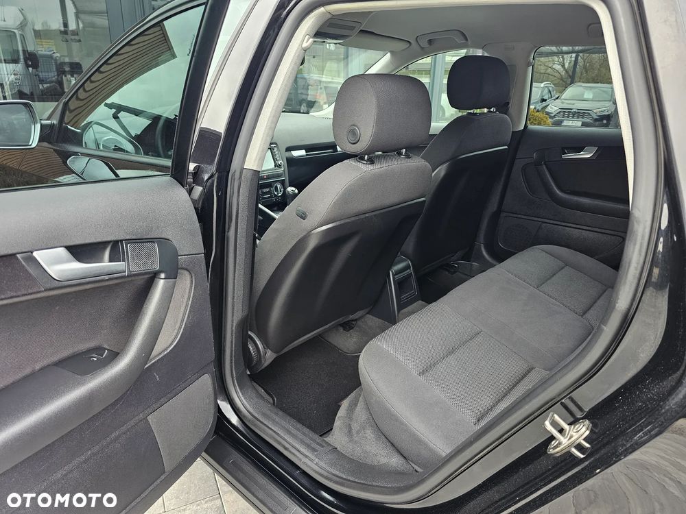Audi A3 Sportback 1.6 Ambition - 10