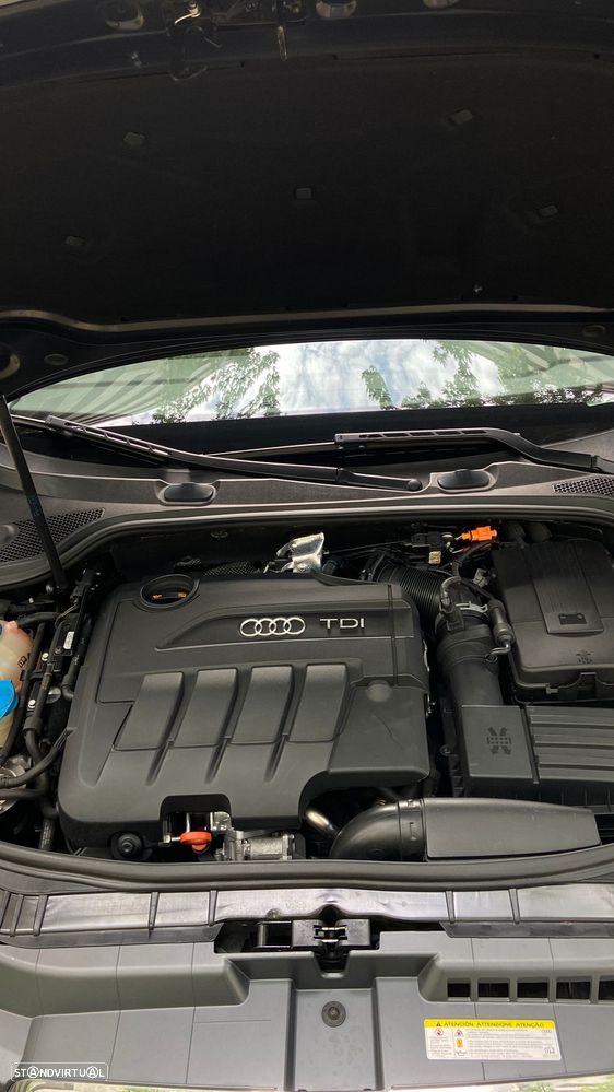 Audi A3 Cabrio 2.0 TDi Sport S tronic - 35