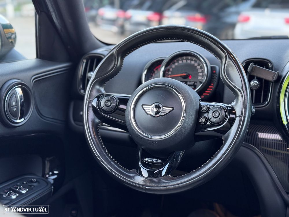 MINI Countryman Cooper D Auto - 11