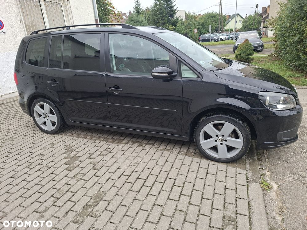 Volkswagen Touran - 6