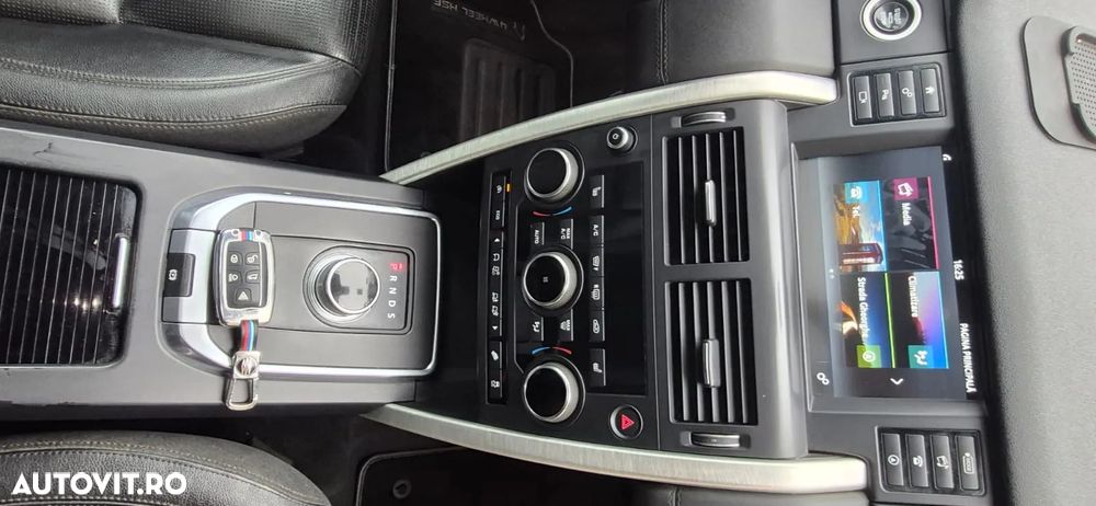 Land Rover Discovery Sport - 11