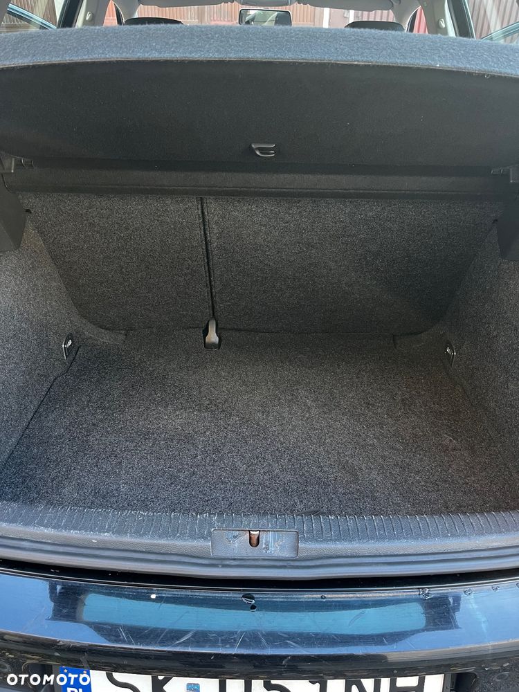 Volkswagen Golf V 1.6 Comfortline - 12