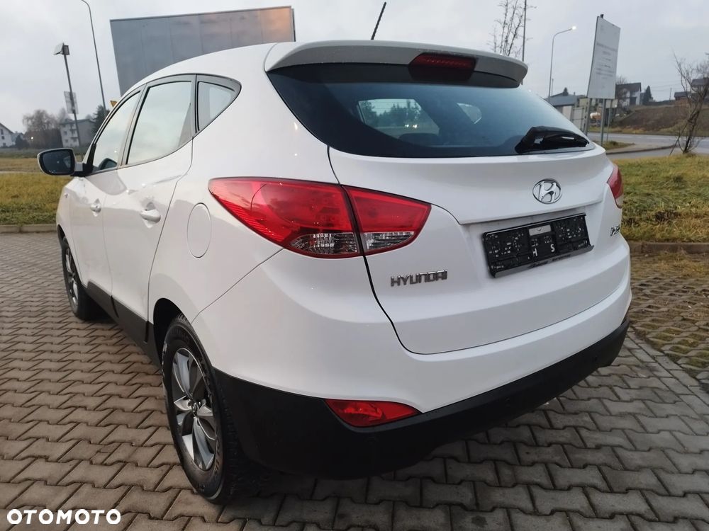Hyundai ix35 1.6 2WD Fifa World Cup Edition - 10