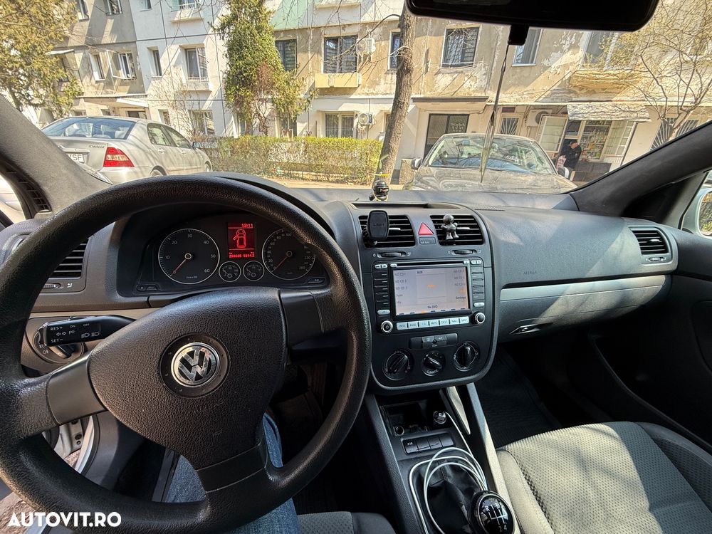 Volkswagen Golf - 15