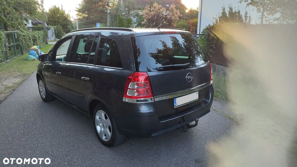 Opel Zafira 1.8 Family - 21