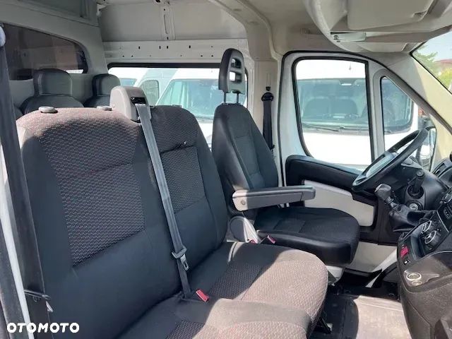 Peugeot Boxer L2H2 7-os. 2,0 Hdi 130 KM klima tempomat - 16