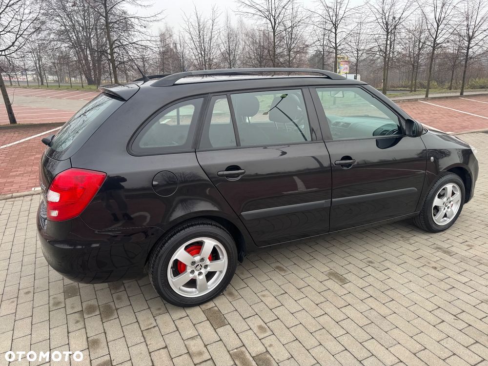 Skoda Fabia 1.2 HTP Ambiente - 14