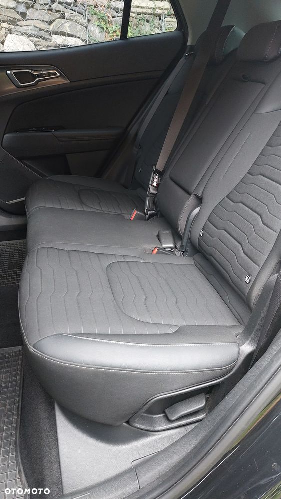 Kia Sportage 1.6 T-GDI MHEV Business Line 2WD DCT - 16