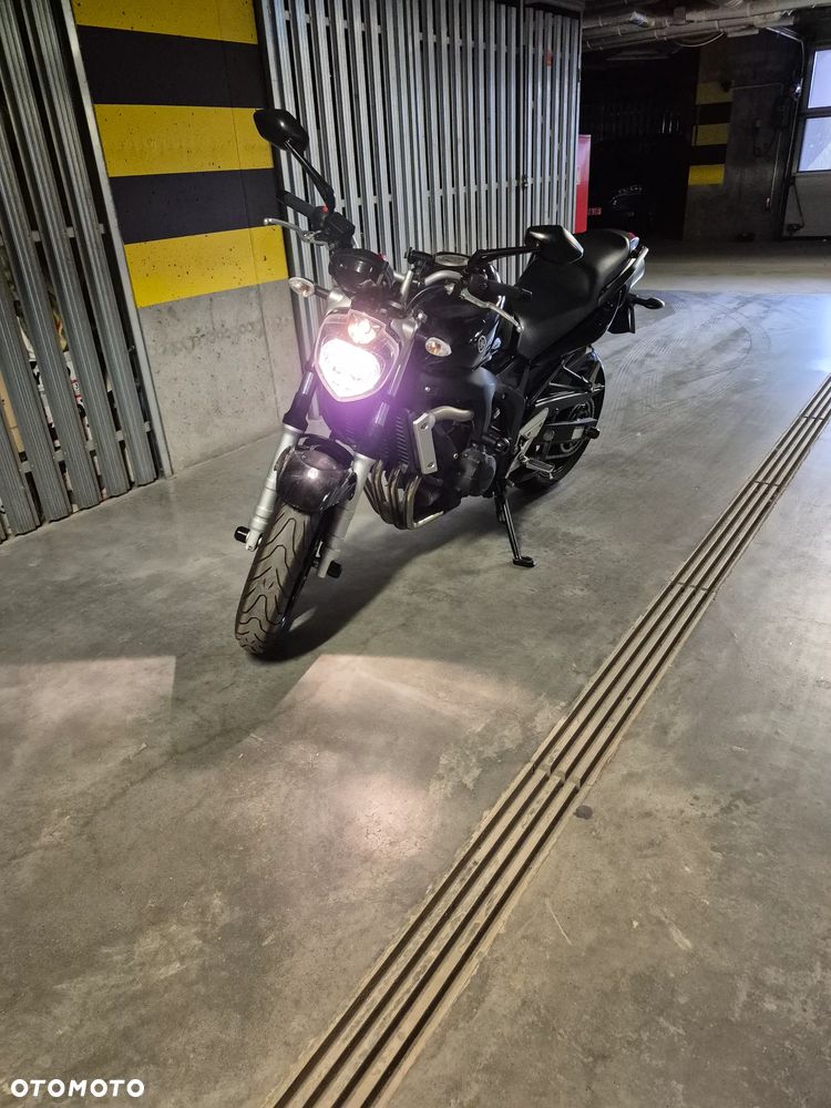 Yamaha FZ6 - 10