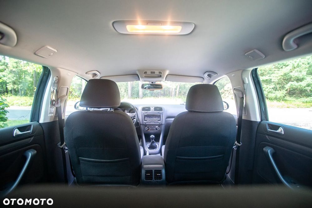 Volkswagen Golf VI 1.6 TDI Comfortline - 14