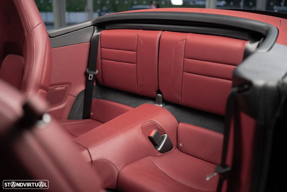 Porsche 911 (992) Carrera Cabriolet PDK - 24