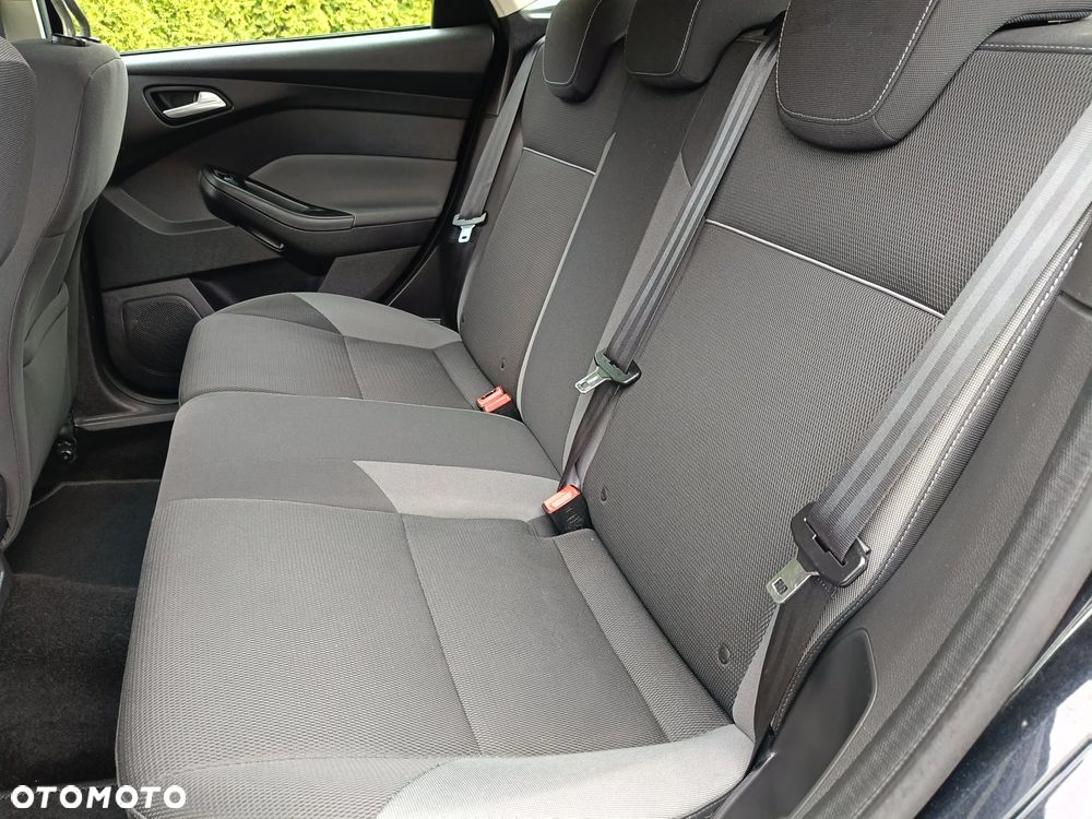 Ford Focus 1.6 Ambiente - 15