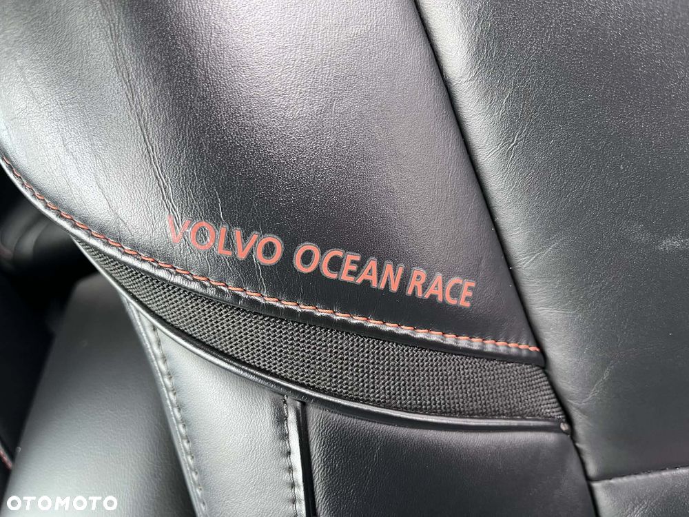 Volvo V40 D2 Ocean Race - 13