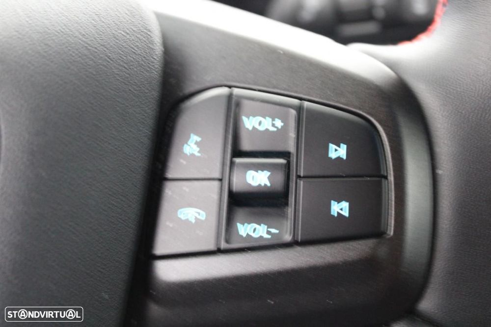 Ford Mustang Mach-E Alargada AWD - 19