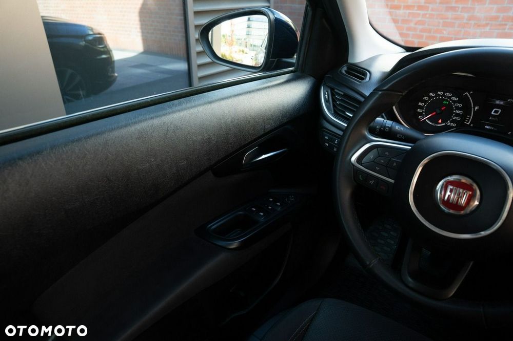 Fiat Tipo 1.4 16v Lounge EU6d - 26