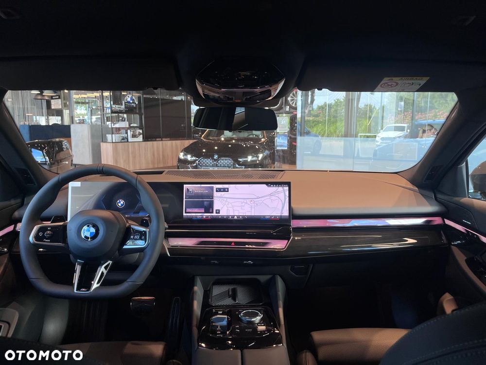 BMW Seria 5 520d xDrive mHEV M Sport - 16