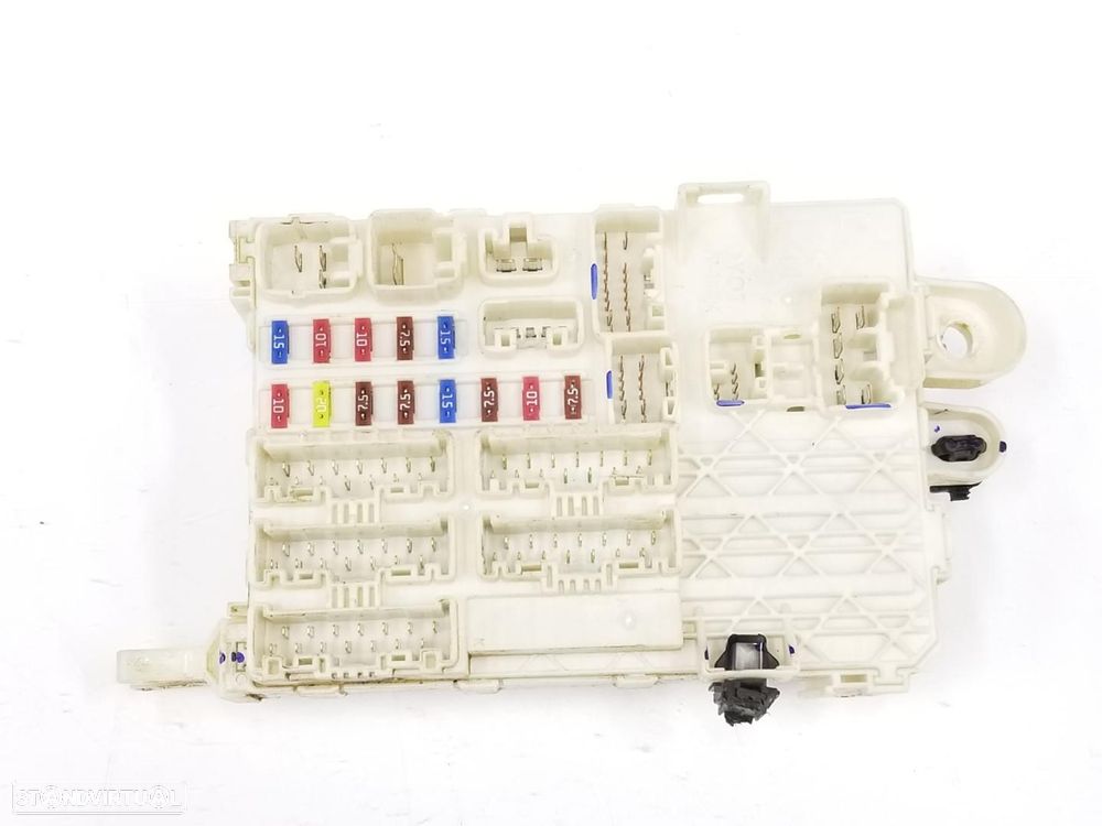 CAIXA DE RELES FUSÍVEIS TOYOTA HILUX KUN - 1