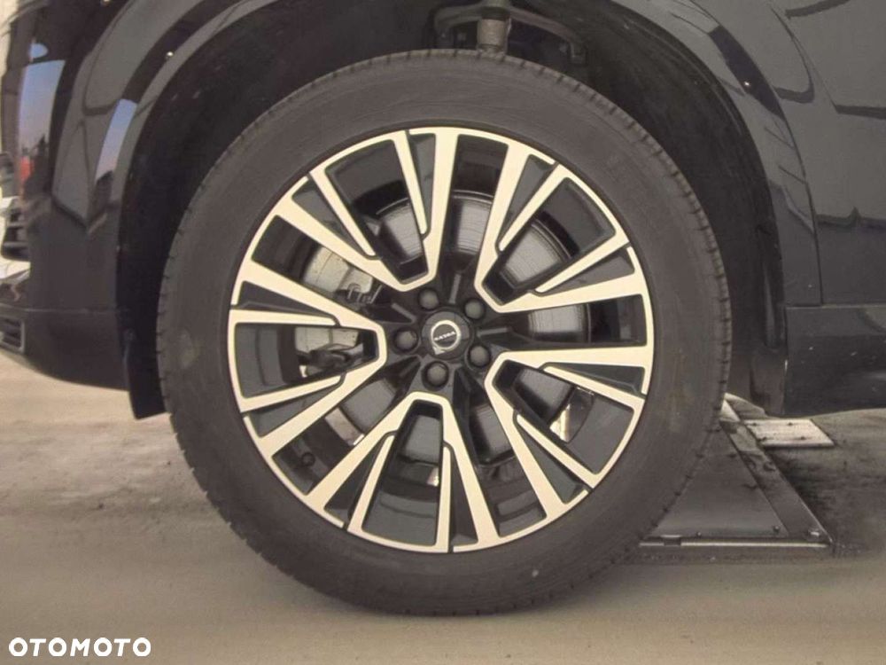 Volvo XC 90 - 12