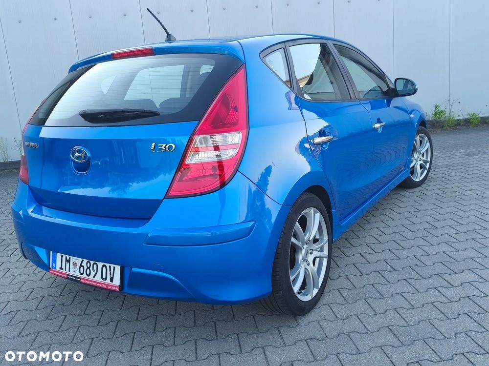 Hyundai i30 1.4 Blue Comfort - 26