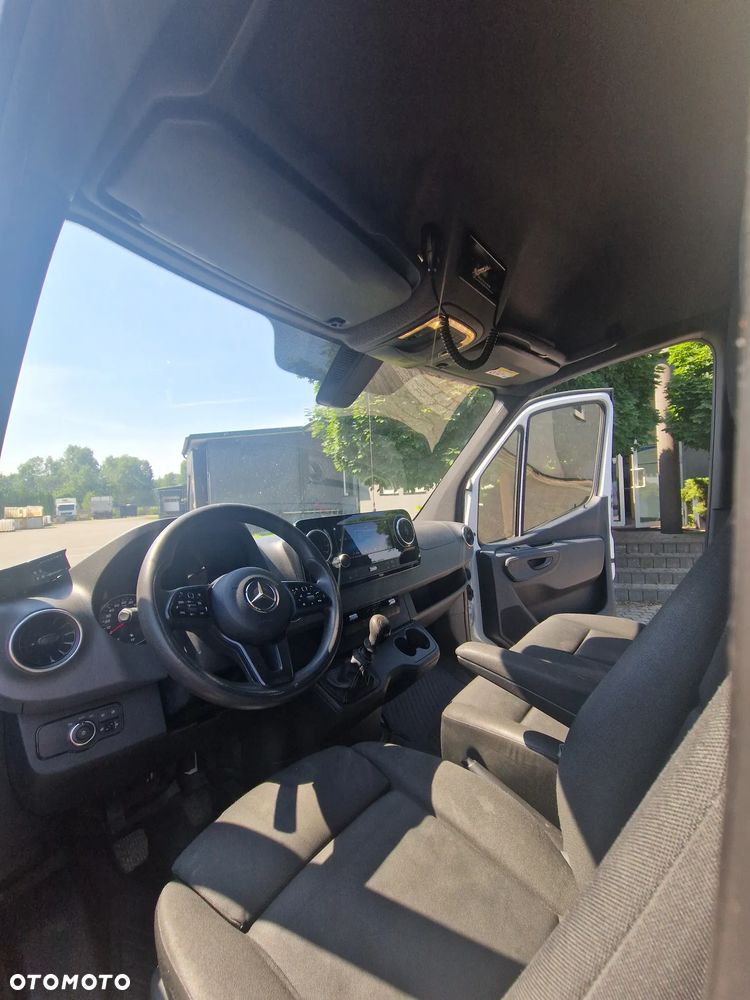 Mercedes-Benz SPRINTER - 6