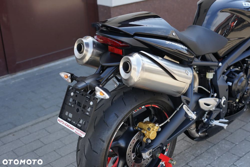 Triumph Street Triple - 7