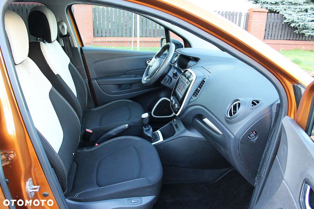 Renault Captur - 16