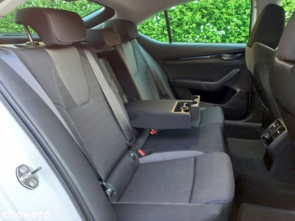 Skoda Octavia 1.5 TSI ACT Ambition - 10