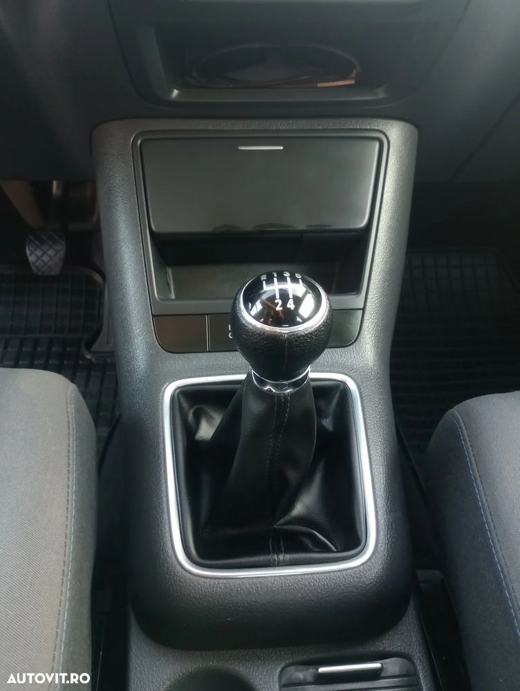 Volkswagen Golf Plus 1.9 TDI Sportline - 33