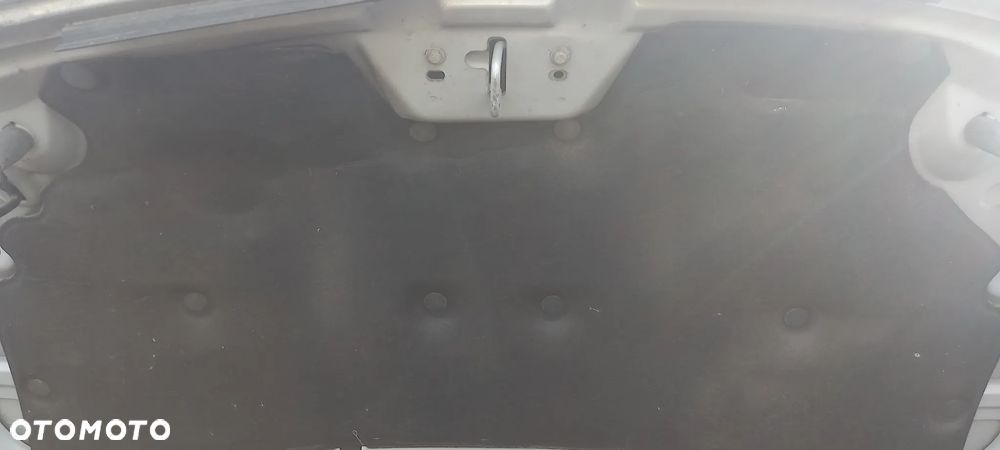 Wygłuszenie maski Ford Fiesta MK7