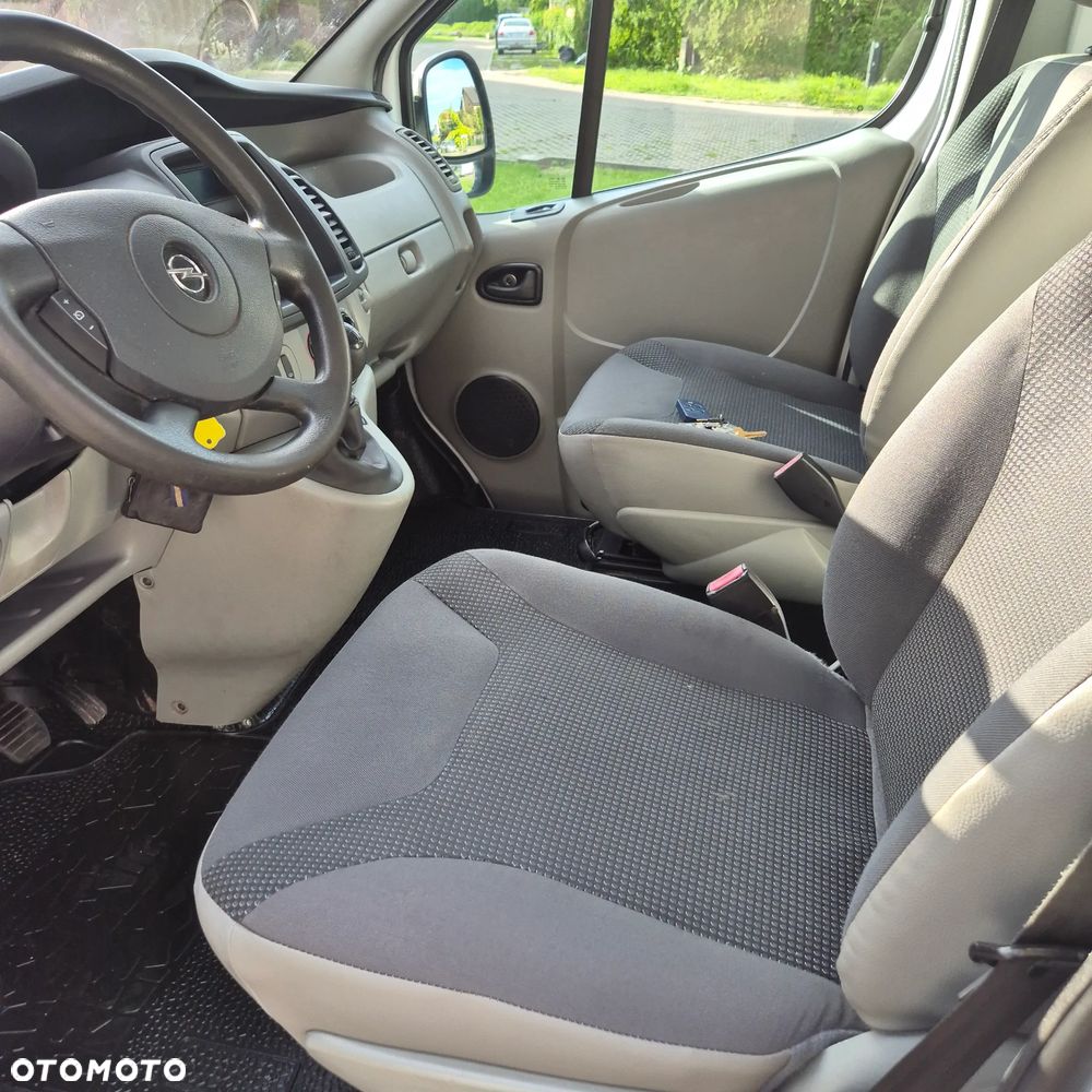 Opel Vivaro - 15