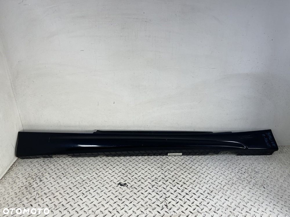 NAKŁADKA LISTWA PROGOWA PRAWA BMW 1 M-PAKIET E81 E82 CARBONSCHWARZ - 2