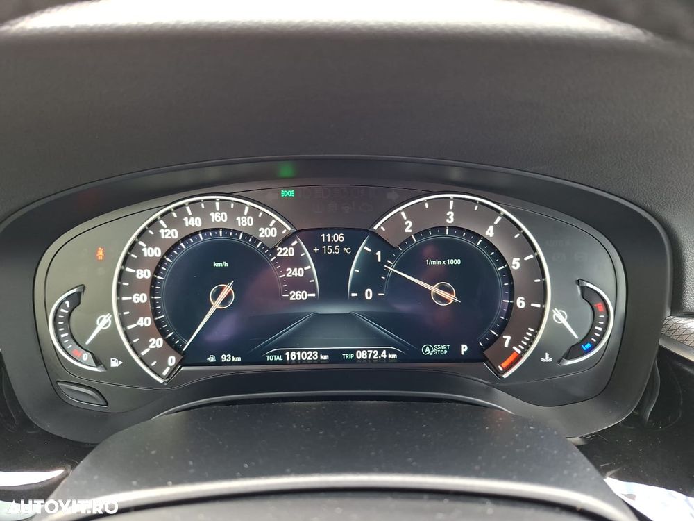 BMW Seria 5 520i AT MHEV - 11