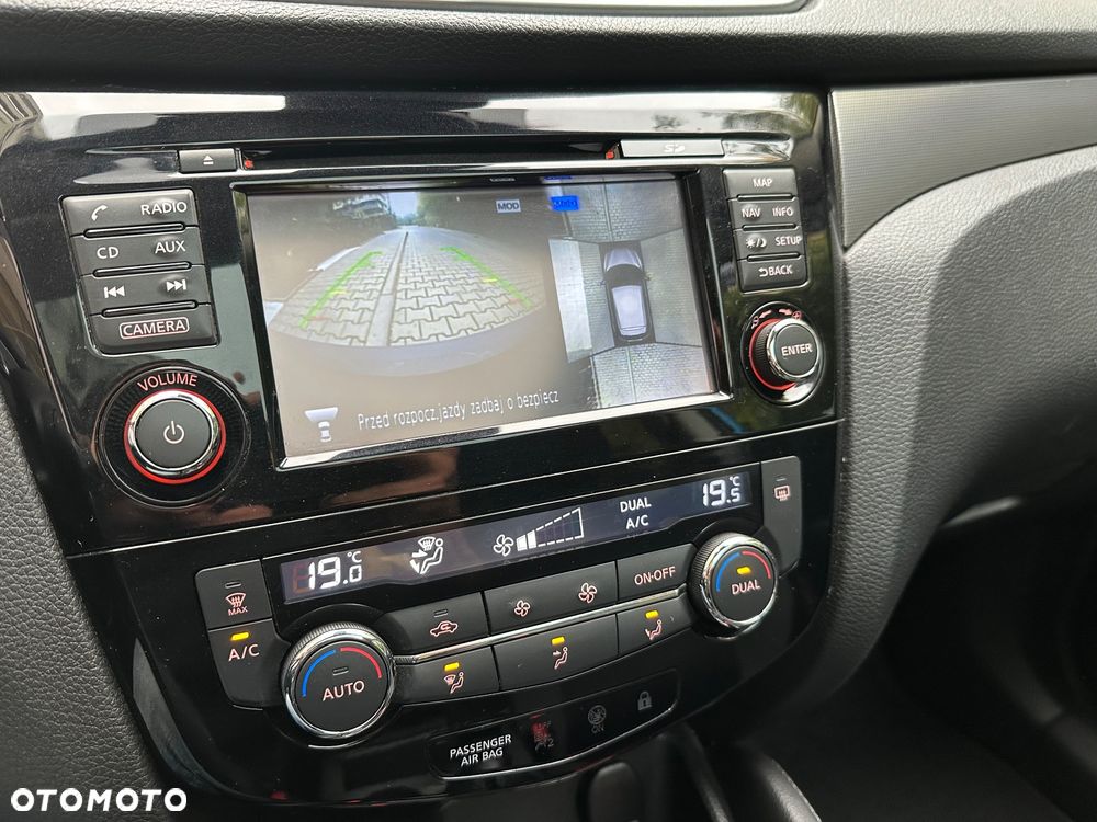 Nissan Qashqai 1.5 dCi N-Connecta - 16