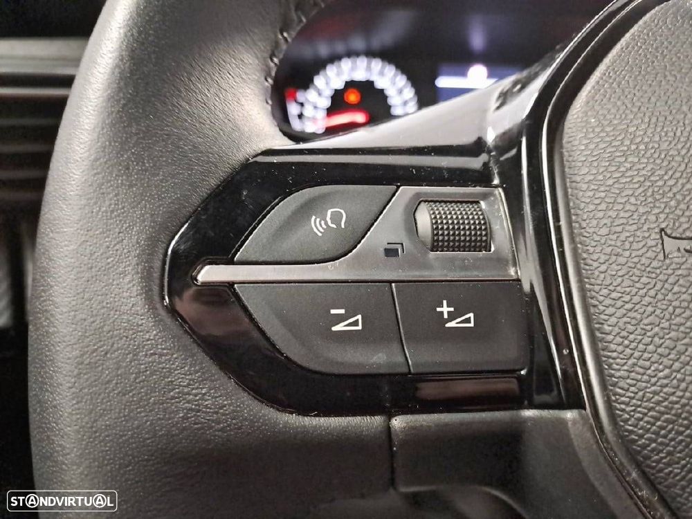 Peugeot 2008 1.2 PureTech Style - 15