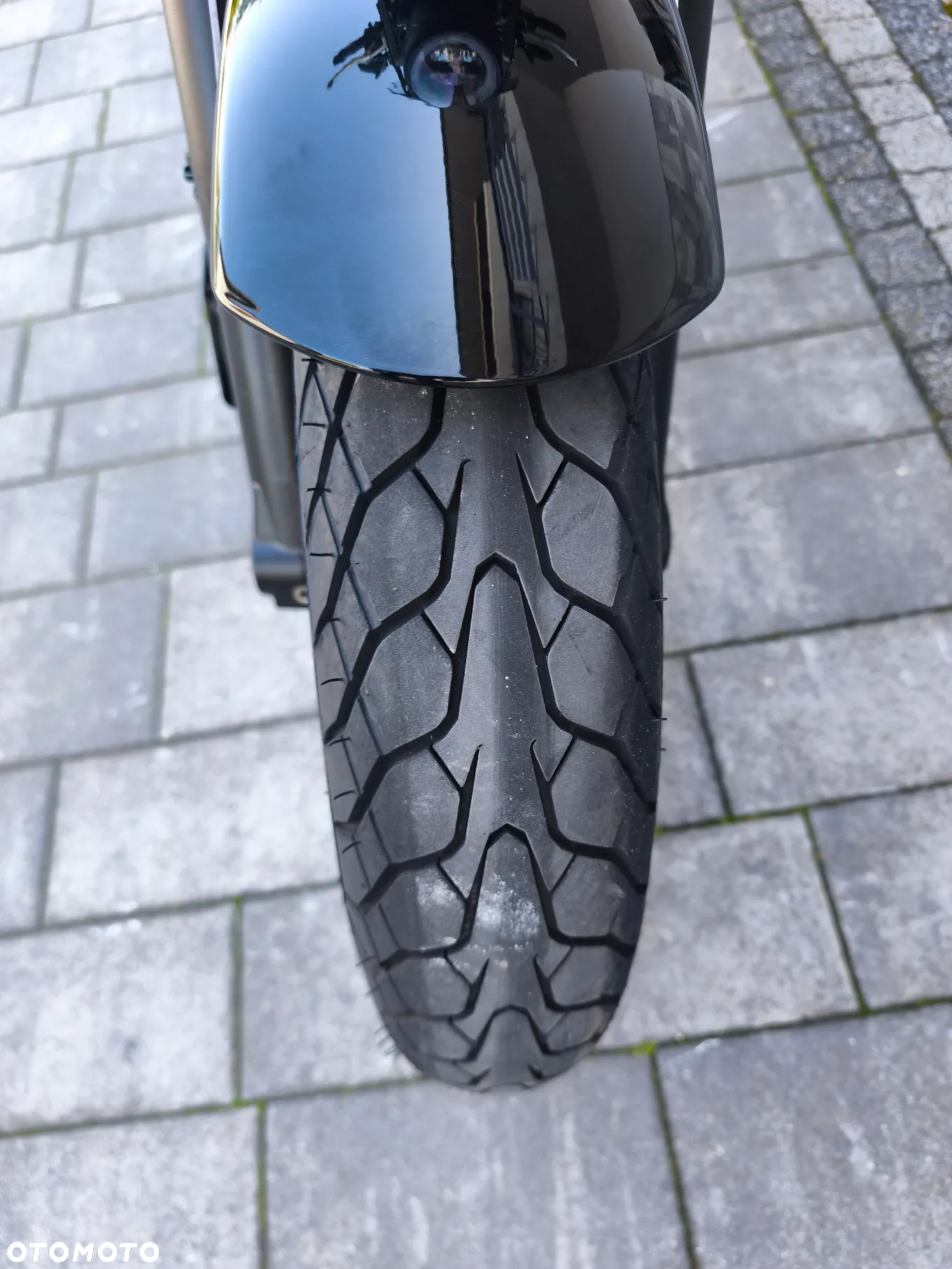 Yamaha XSR - 9