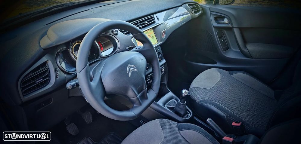 Citroën C3 1.2 VTi Exclusive - 19