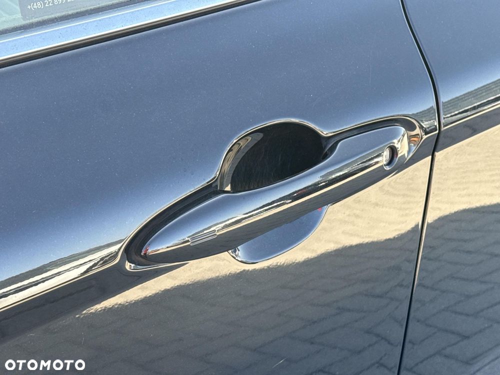 Toyota Camry 2.5 Hybrid Prestige CVT - 26